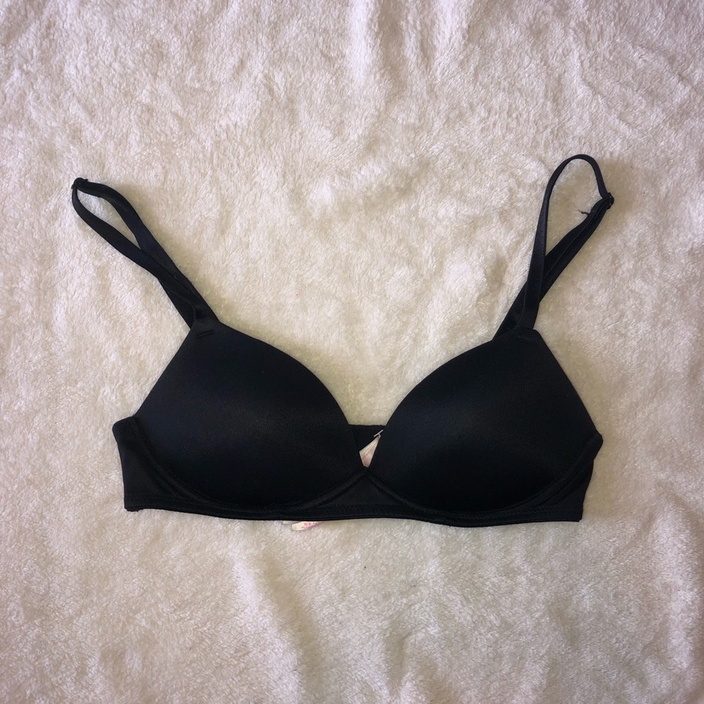 PINK Victoria’s Secret “Wear Everywhere” Bra